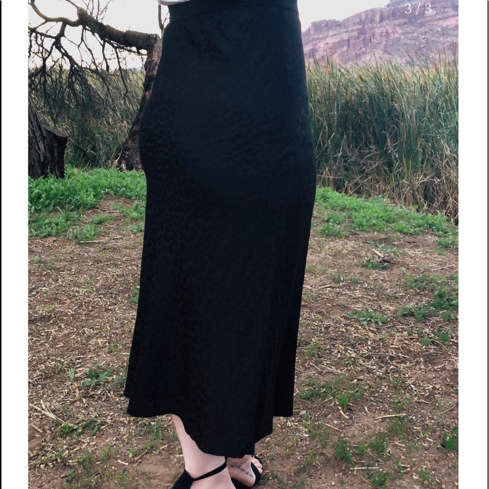 Leopard print slip skirt